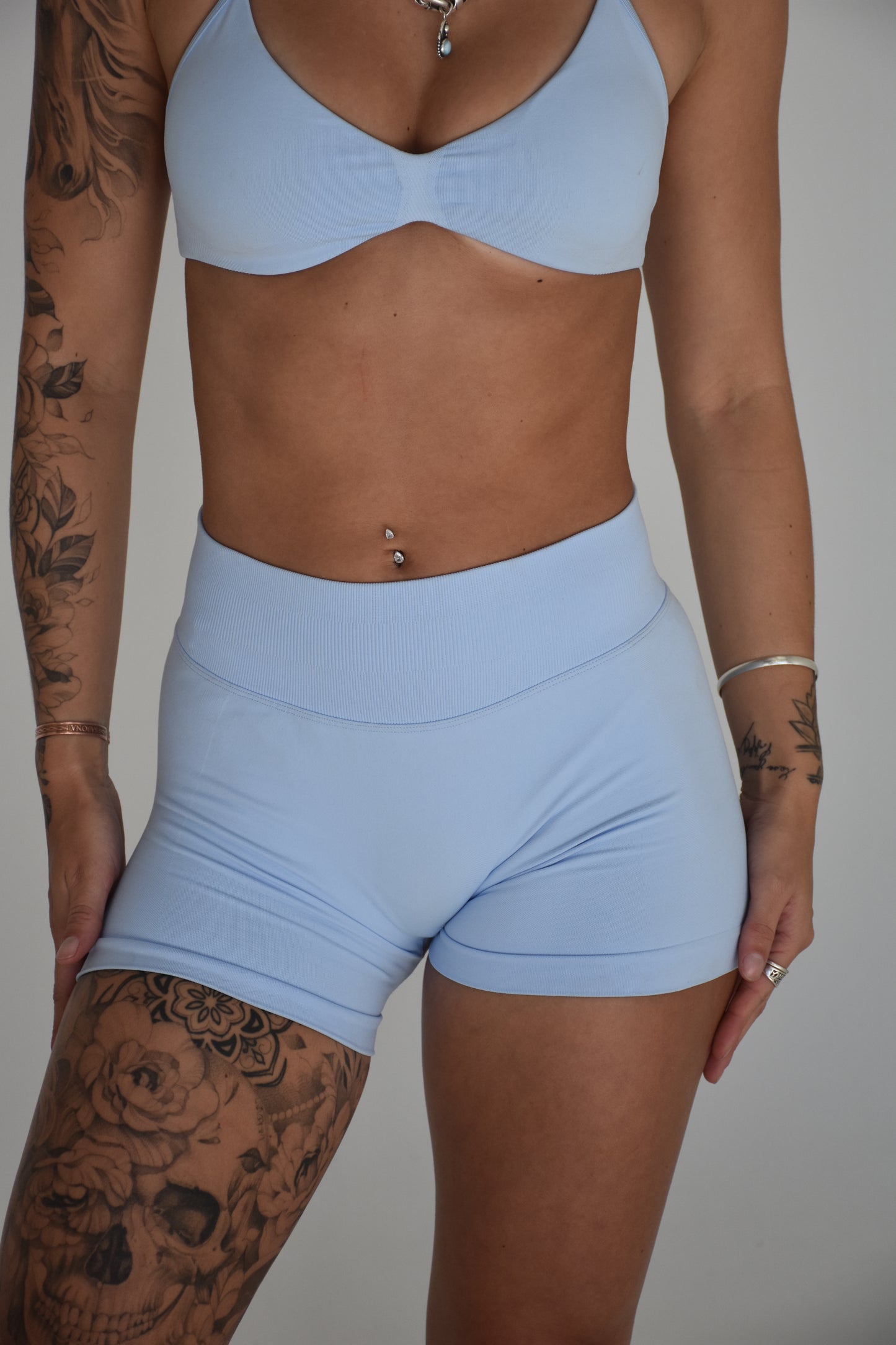 Gym Gods Sculpt shorts - Ice Blue